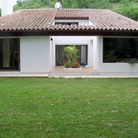 Holiday home Avec Prive